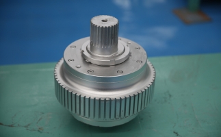 如何檢查鋸末顆粒機壓輥打滑不出料？